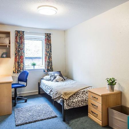 Joivy Budget 4,5 And 6 Bed Private Flats, In Historic Old Town (Adults Only) EDI Exterior photo