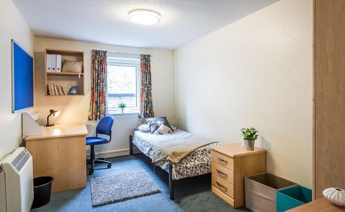 Joivy Budget 4,5 And 6 Bed Private Flats, In Historic Old Town (Adults Only) EDI Exterior photo
